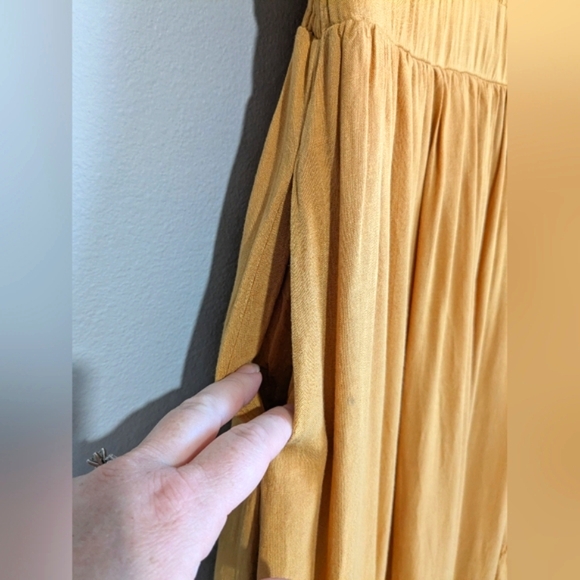 Baltic Born Cascading Ruffle Pleated Button Top Puff Sleeve Textured Front Midi - Picture 10 of 16